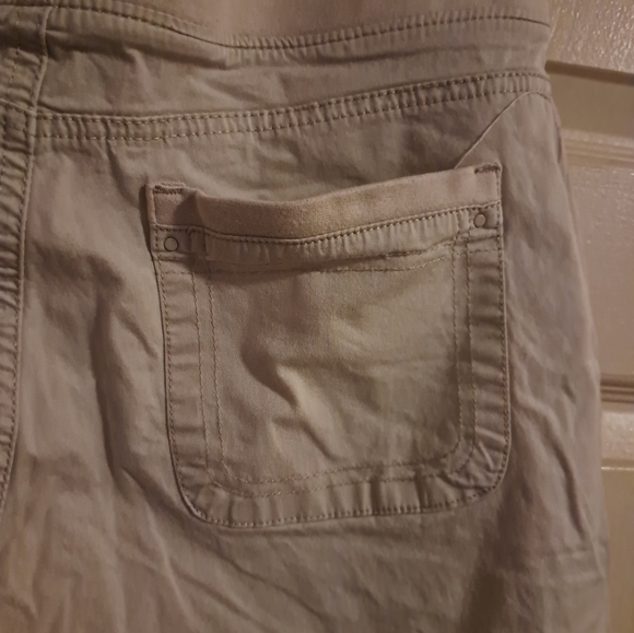Lee relaxed shorts size 10 medium - Picture 7 of 9